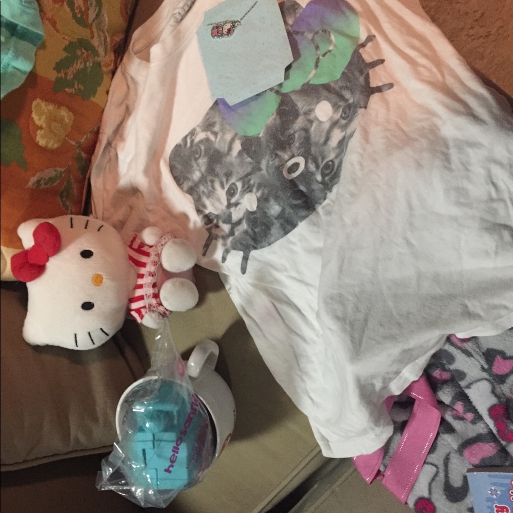 Hello Kitty - Picture 5 of 8